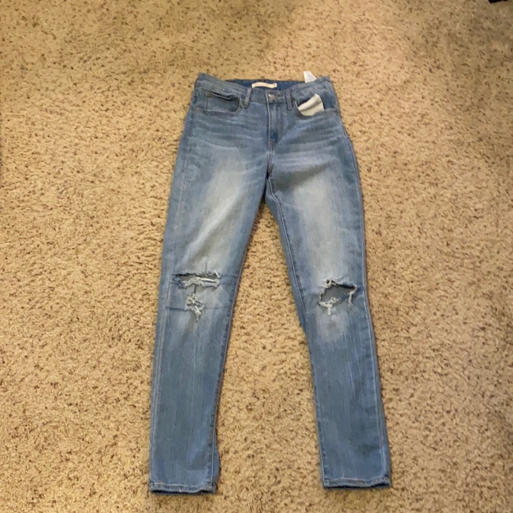 Levi’s High Rise Skinnies